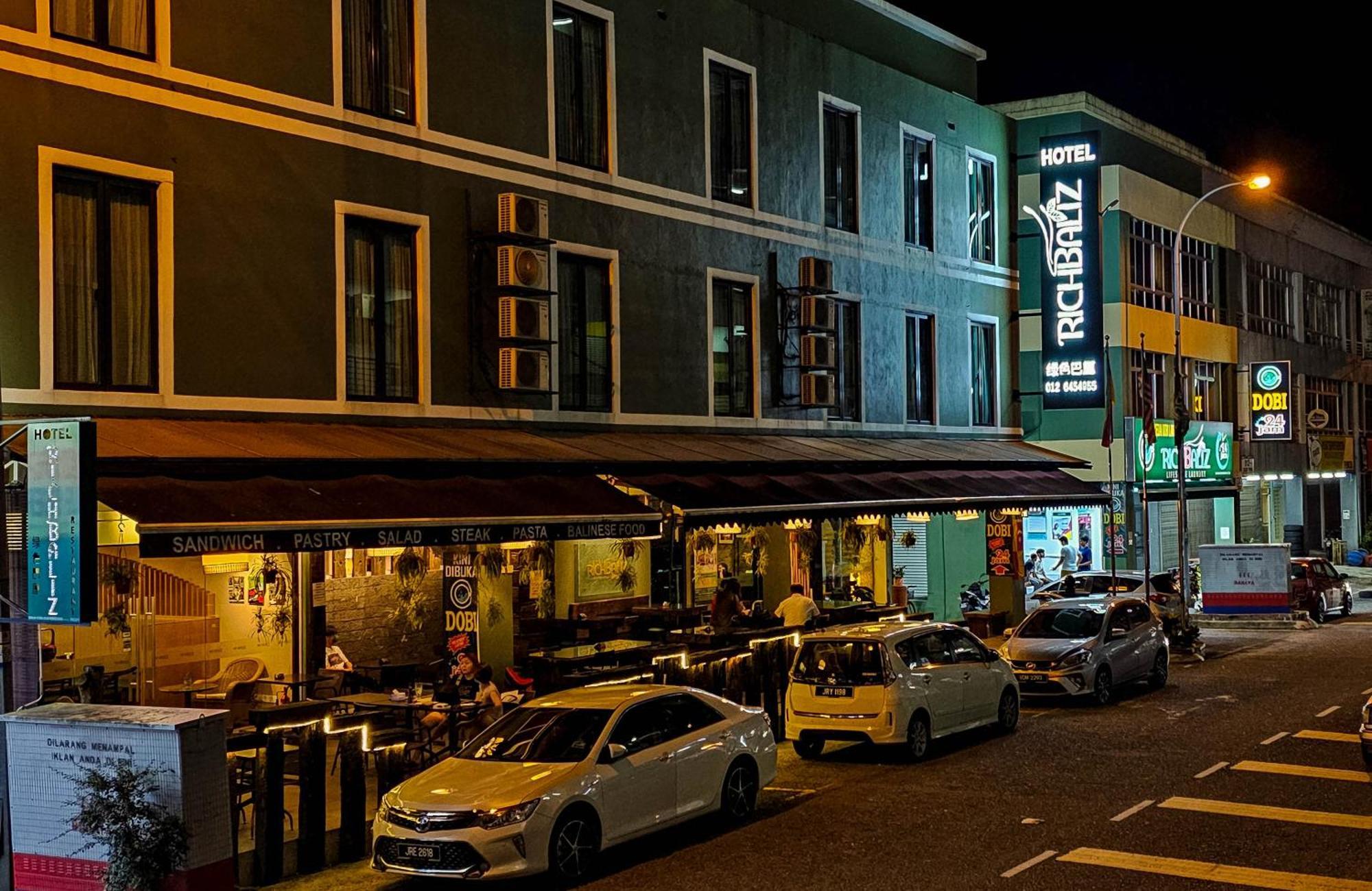Hotel Richbaliz Selayang Batu Caves Zewnętrze zdjęcie